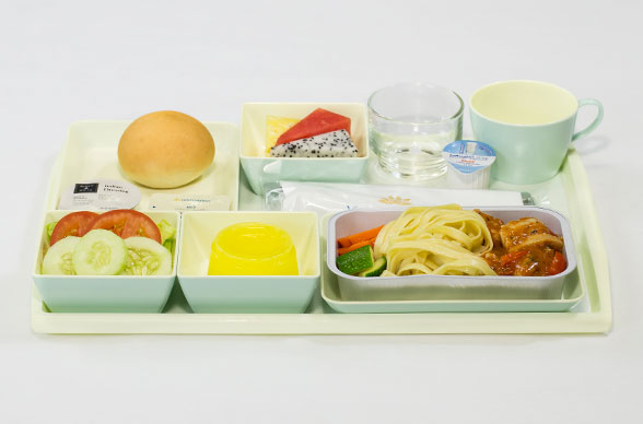 プレミアムエコノミークラスのお食事